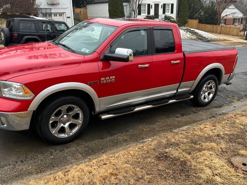 Used 2014 RAM 1500 Laramie image 5