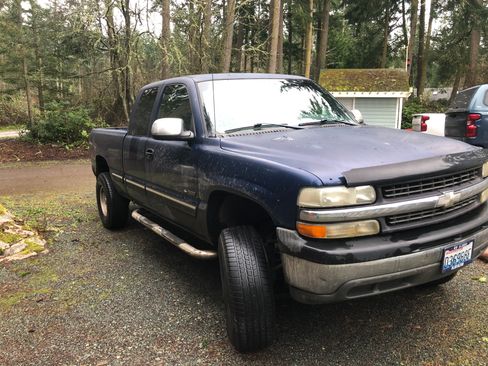 Used 2002 Chevrolet Silverado 1500 LS image 1