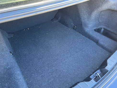 Used 2011 BMW 550i Sedan image 29