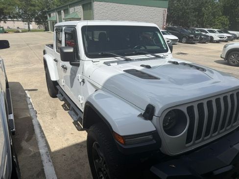 Used 2022 Jeep Gladiator Rubicon w/ LED Lighting Group AWD/4WD image 1