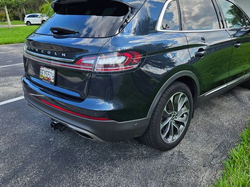 Used 2022 Lincoln Nautilus Reserve w/ Equipment Group 201A image 2