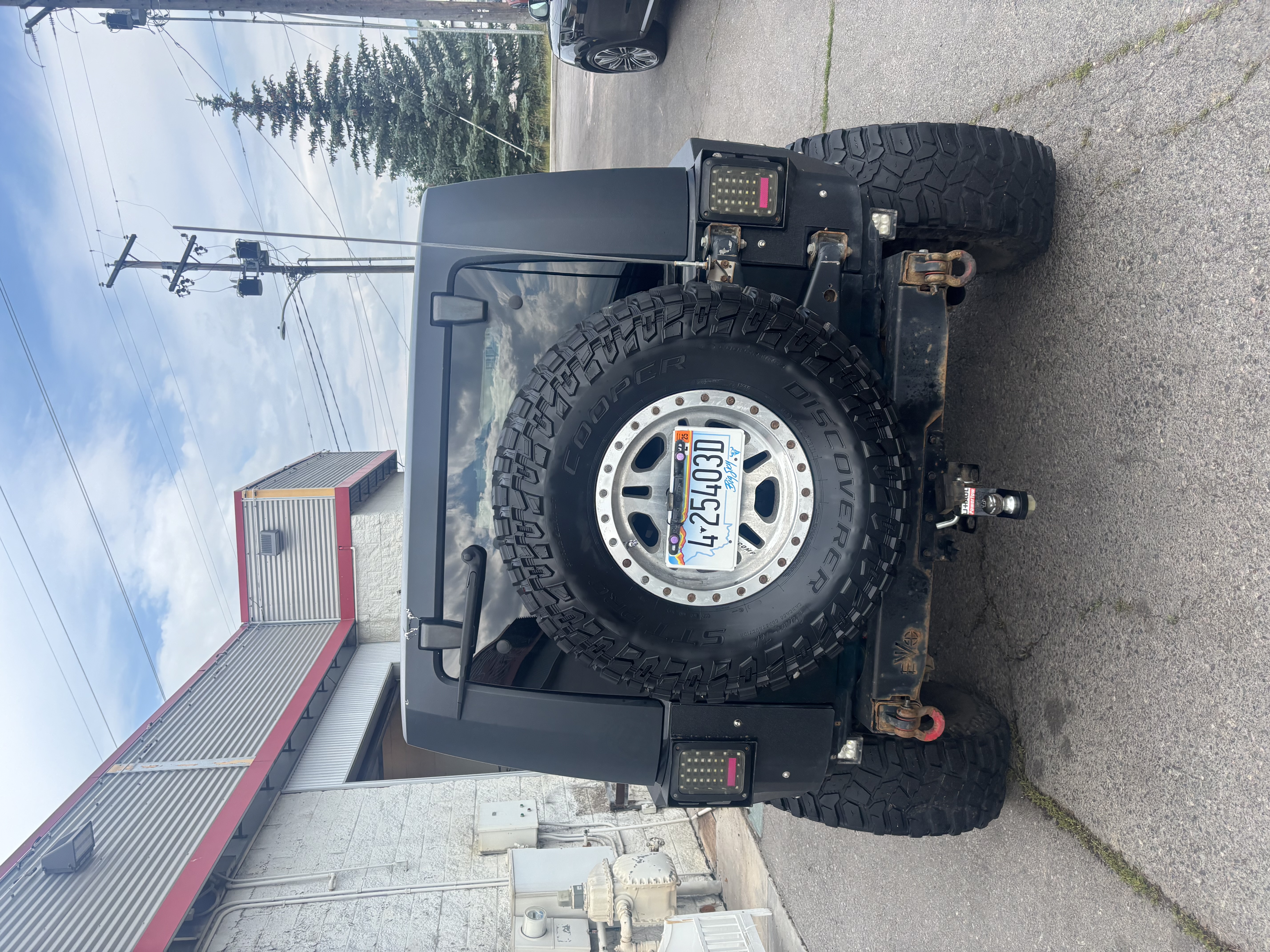 Used 2010 Jeep Wrangler Unlimited Rubicon w/ Trailer Tow Group AWD/4WD image 9