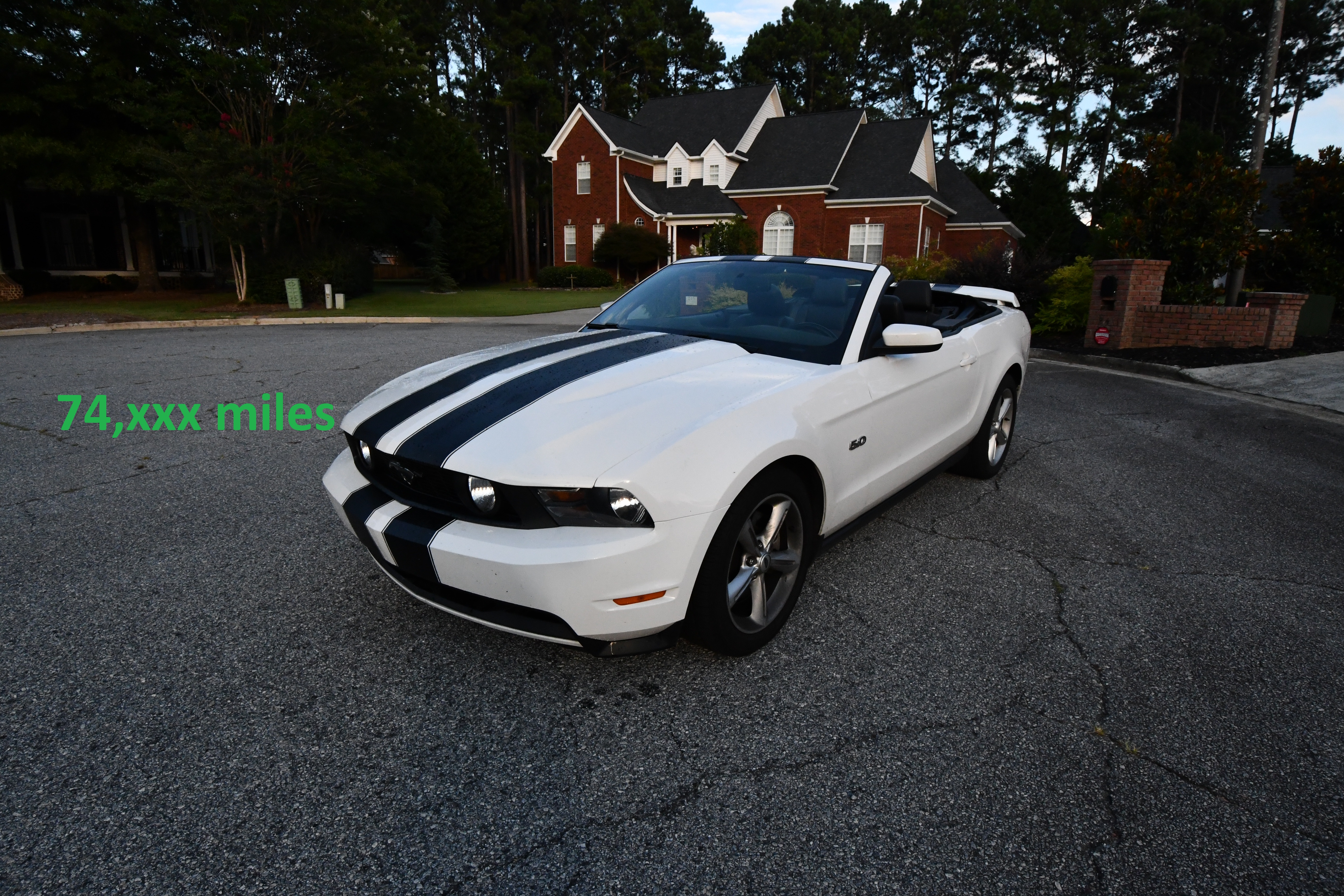 Used 2012 Ford Mustang GT Premium w/ Security Pkg RWD image 1