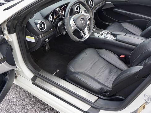 Used 2013 Mercedes-Benz SL 63 AMG image 15