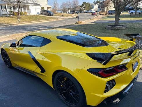 Used 2025 Chevrolet Corvette Stingray Preferred Cpe w/ Z51 Performance Package image 6