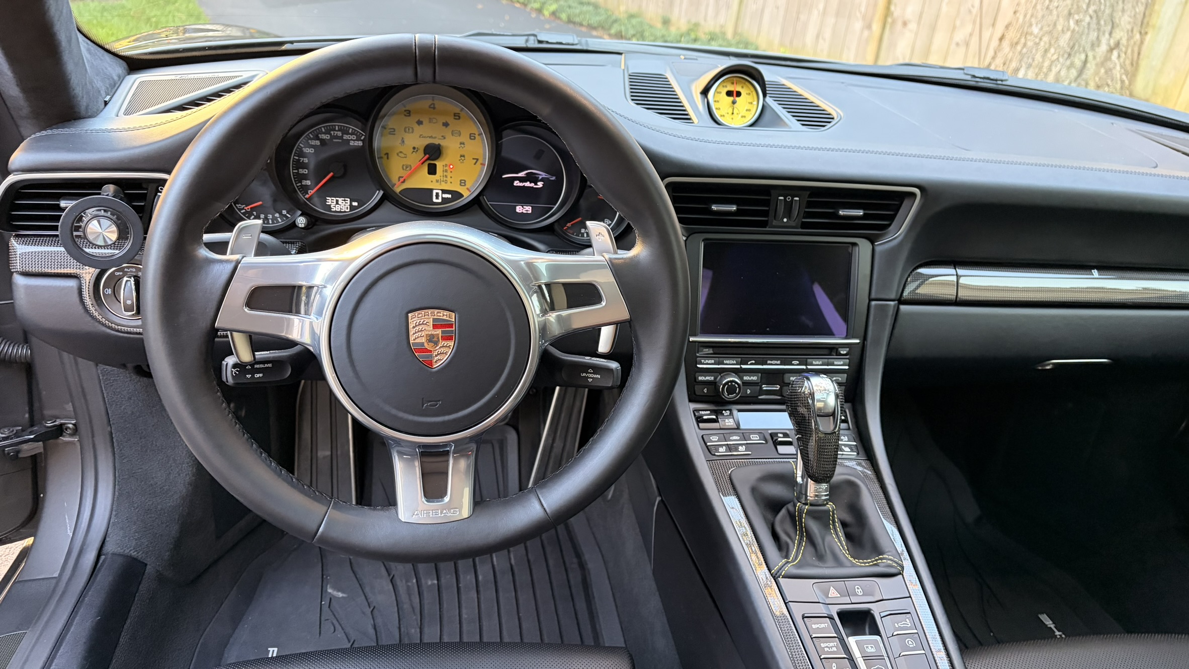Used 2015 Porsche 911 Turbo S AWD/4WD image 25