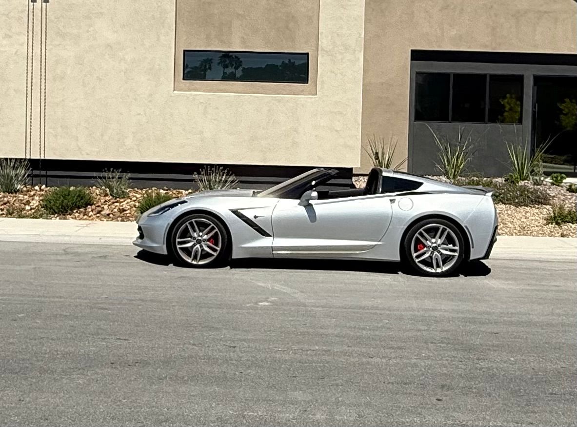 Used 2019 Chevrolet Corvette Stingray Coupe w/ 3LT Preferred Equipment Group RWD image 2