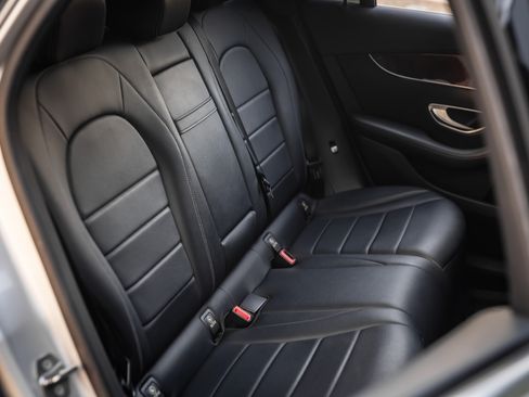 Used 2017 Mercedes-Benz GLC 300 4MATIC image 10