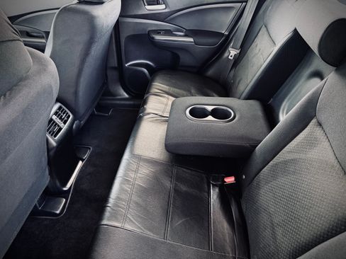 Used 2015 Honda CR-V LX image 9