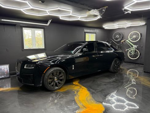 Used 2022 Rolls-Royce Ghost w/ Ghost Package AWD/4WD image 5