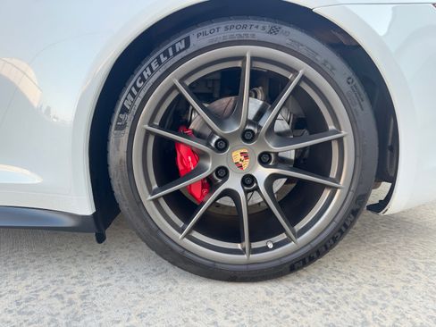 Used 2014 Porsche 911 Carrera 4S AWD/4WD image 22