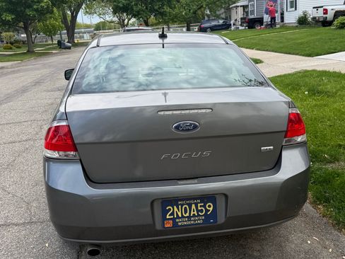 Used 2011 Ford Focus SEL w/ 301A Rapid Spec Order Code FWD image 6