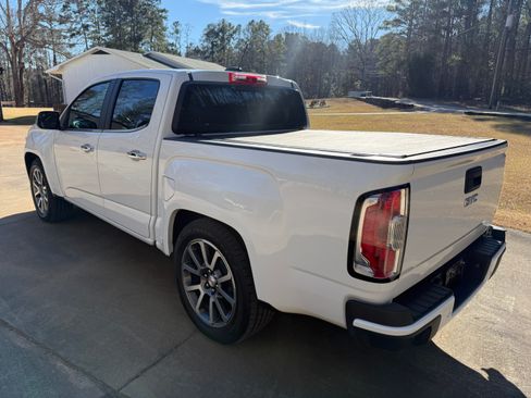 Used 2021 GMC Canyon Denali image 31