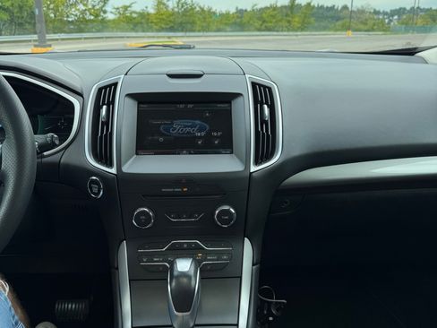 Used 2015 Ford Edge SEL w/ Equipment Group 201A AWD/4WD image 19
