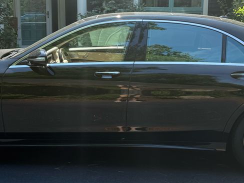 Used 2015 Mercedes-Benz S 550 4MATIC Sedan image 4