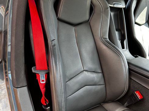 Used 2021 Chevrolet Corvette Stingray Preferred Cpe w/ Z51 Performance Package image 13