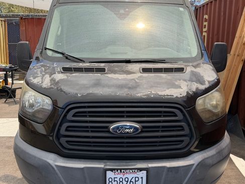 Used 2015 Ford Transit 250 130 Medium Roof RWD image 2