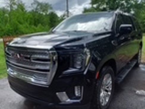 Used 2022 GMC Yukon XL SLE AWD/4WD image 3