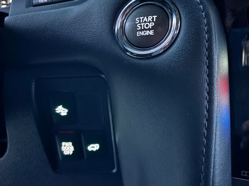 Used 2016 Lexus LX 570 4WD w/ Luxury Package image 13