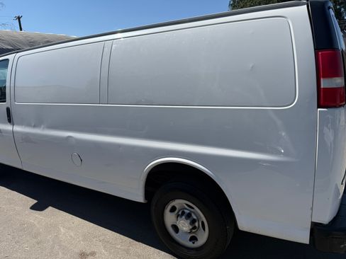 Used 2019 Chevrolet Express 2500 Extended w/ Driver Convenience Package image 10