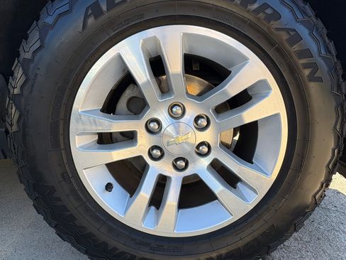 Used 2017 Chevrolet Tahoe LS image 2