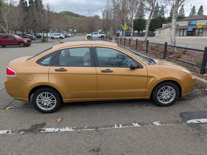 Used 2009 Ford Focus SE