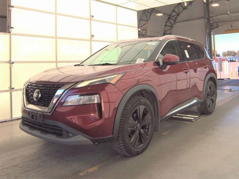 Used 2021 Nissan Rogue SL image 1