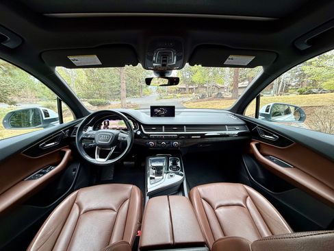 Used 2017 Audi Q7 3.0T Premium Plus AWD/4WD image 2