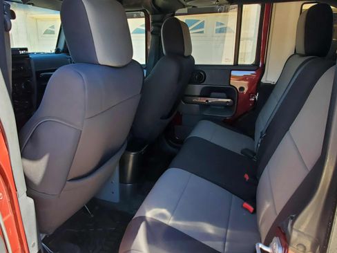 Used 2007 Jeep Wrangler Unlimited Sahara w/ Trailer Tow Group image 13