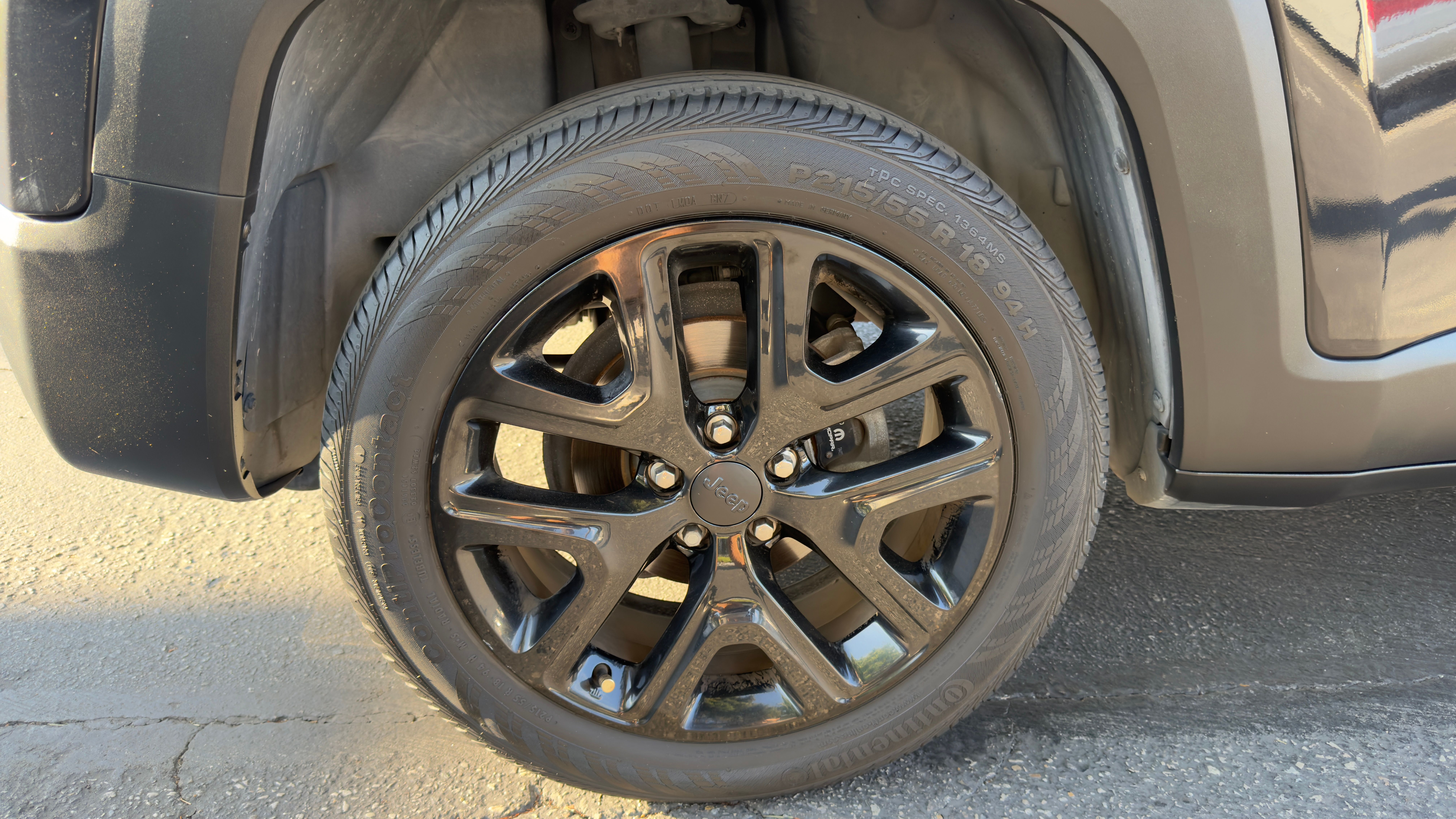 Used 2016 Jeep Renegade Latitude AWD/4WD image 9