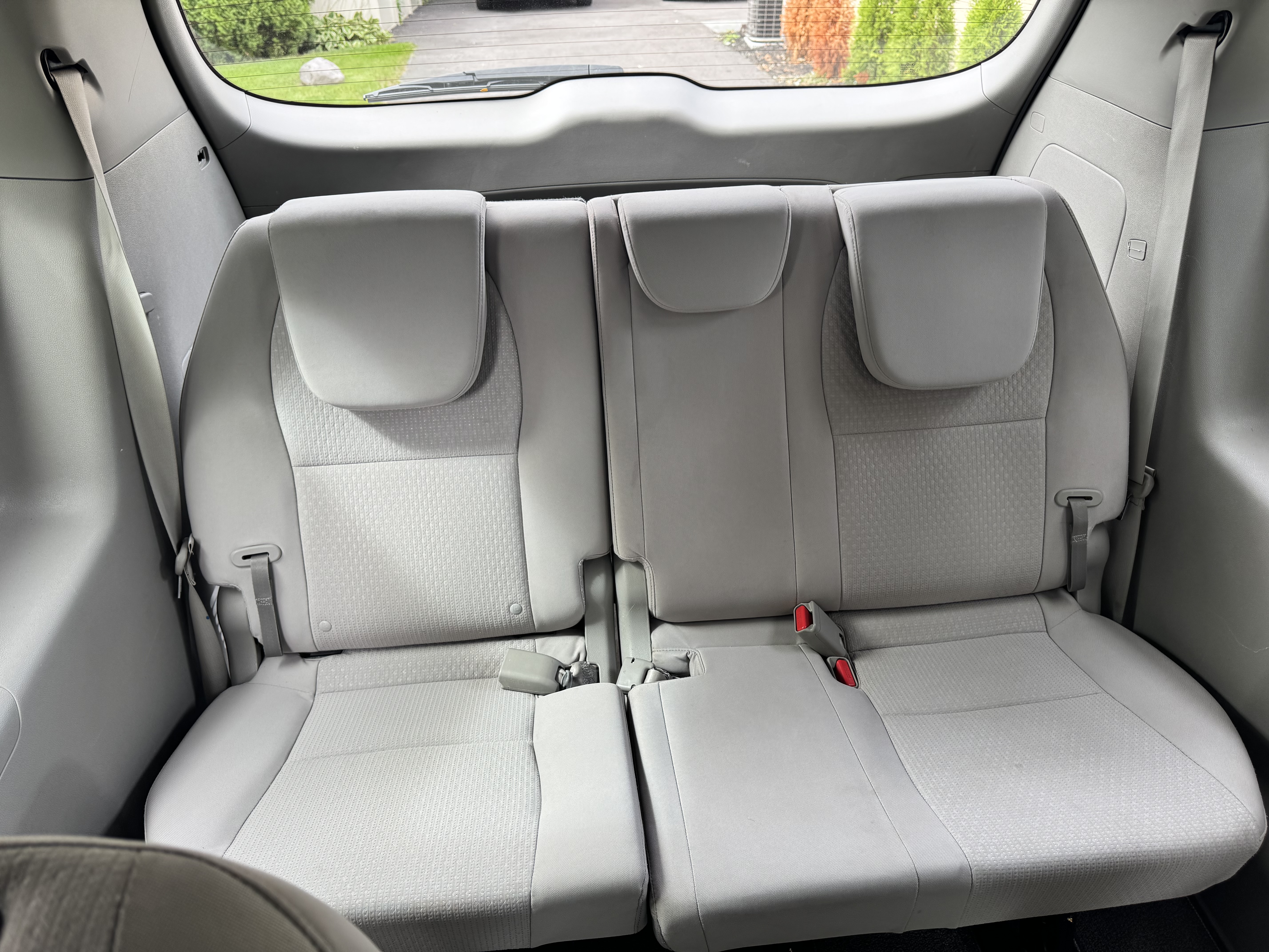 Used 2018 Kia Sedona L FWD image 21