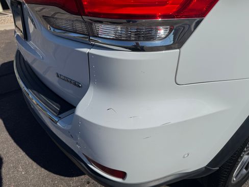 Used 2018 Jeep Grand Cherokee Limited w/ Luxury Group II image 6