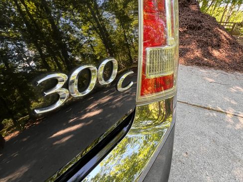 Used 2014 Chrysler 300 C image 14