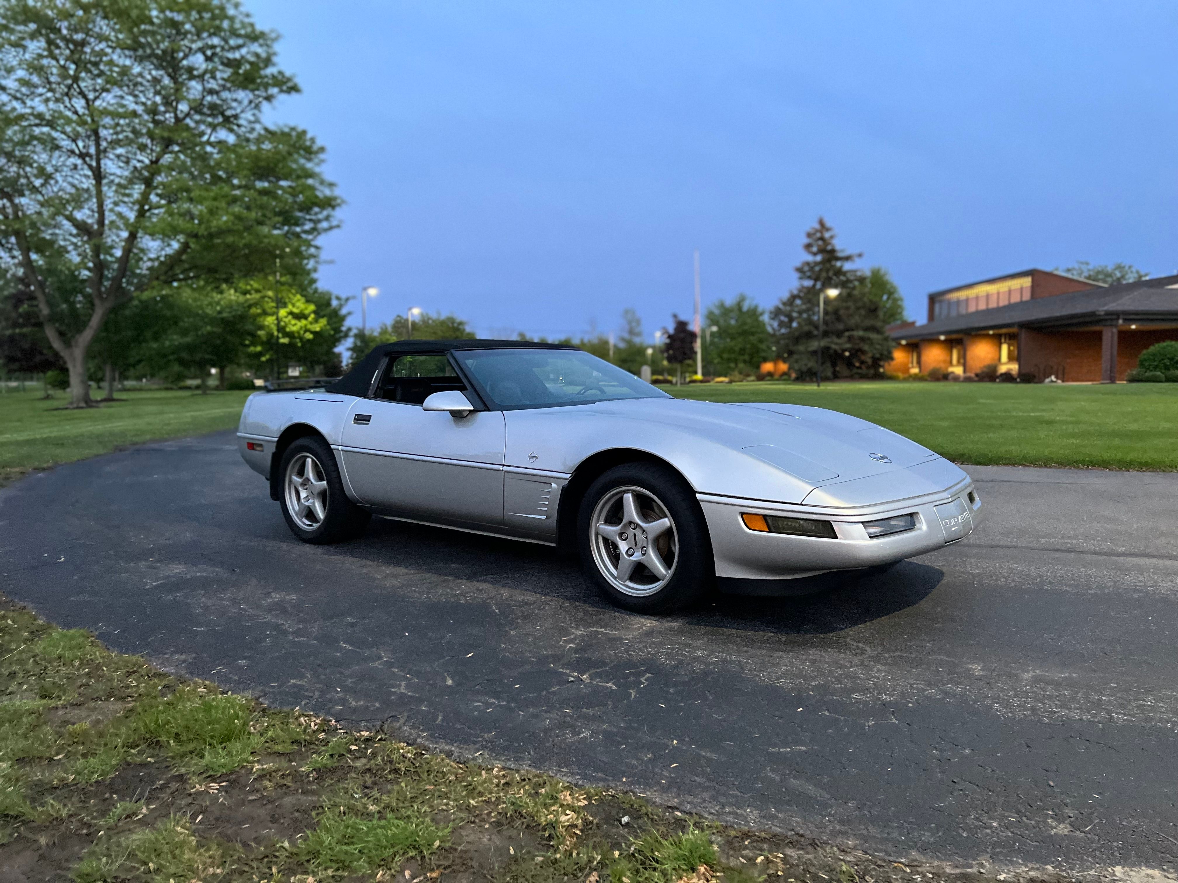 Used 1996 Chevrolet Corvette Convertible RWD image 22