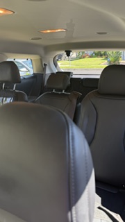 Used 2025 Kia Carnival EX FWD image 9