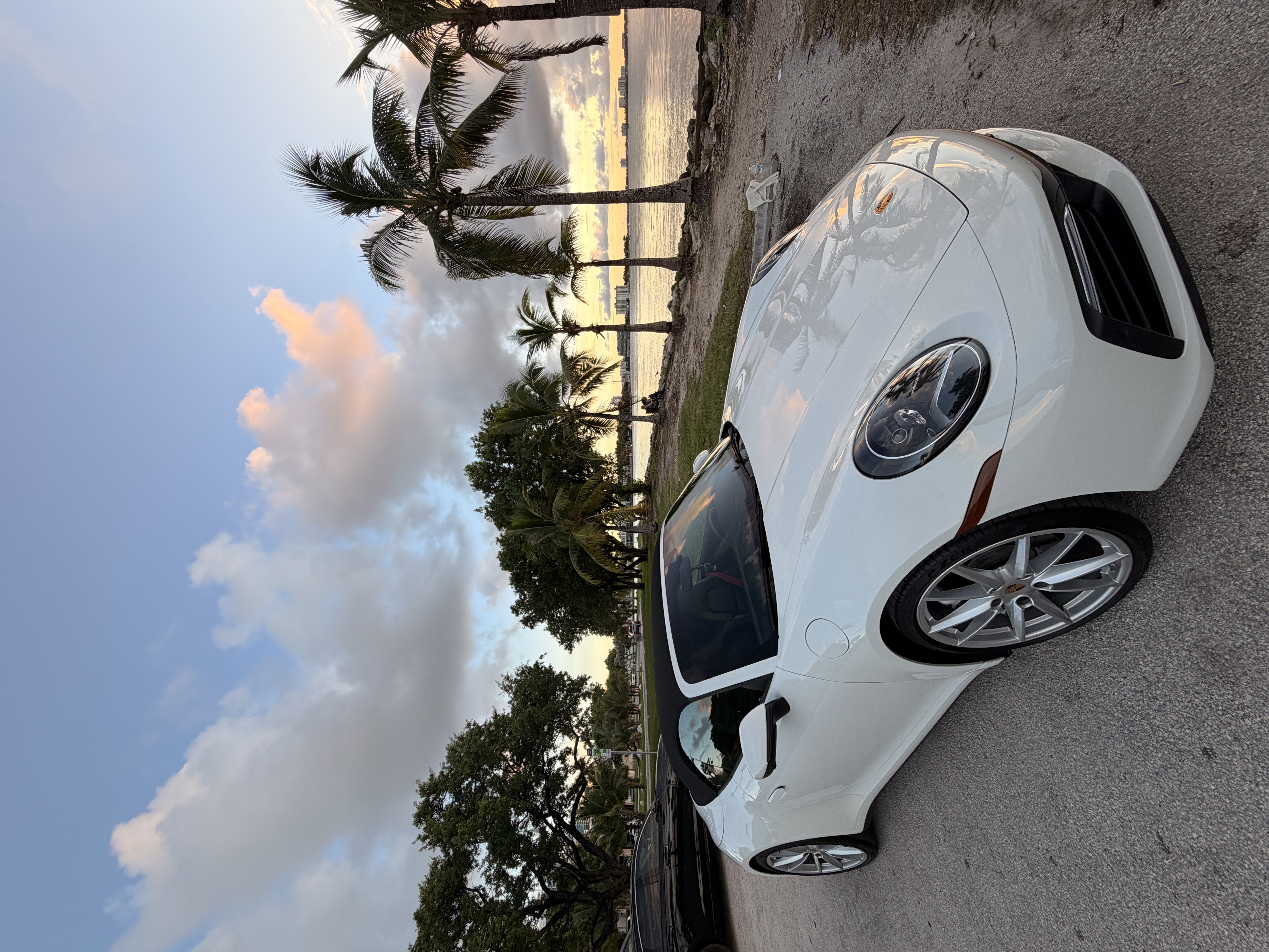 Used 2022 Porsche 911 Carrera image 8