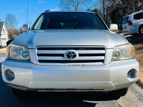 Used 2004 Toyota Highlander 2WD V6 image 12