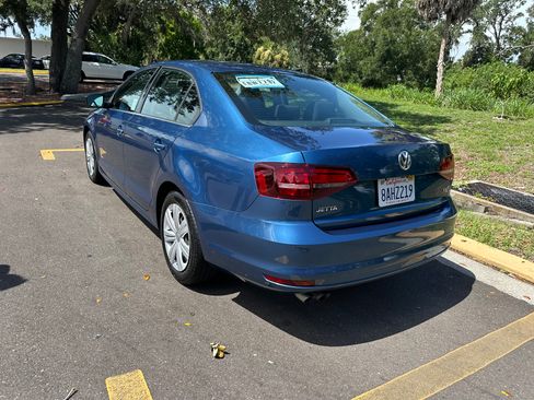 Used 2017 Volkswagen Jetta S FWD image 6