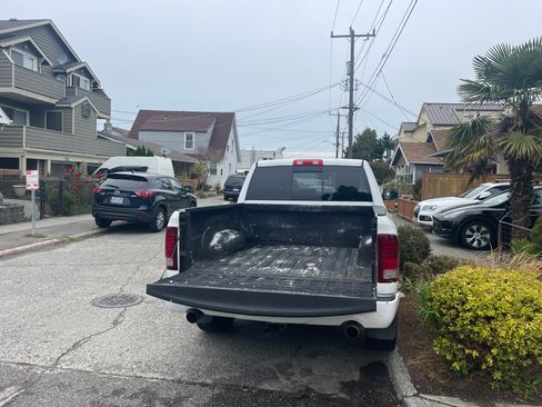 Used 2015 RAM 1500 Sport w/ Sport Premium Group image 5