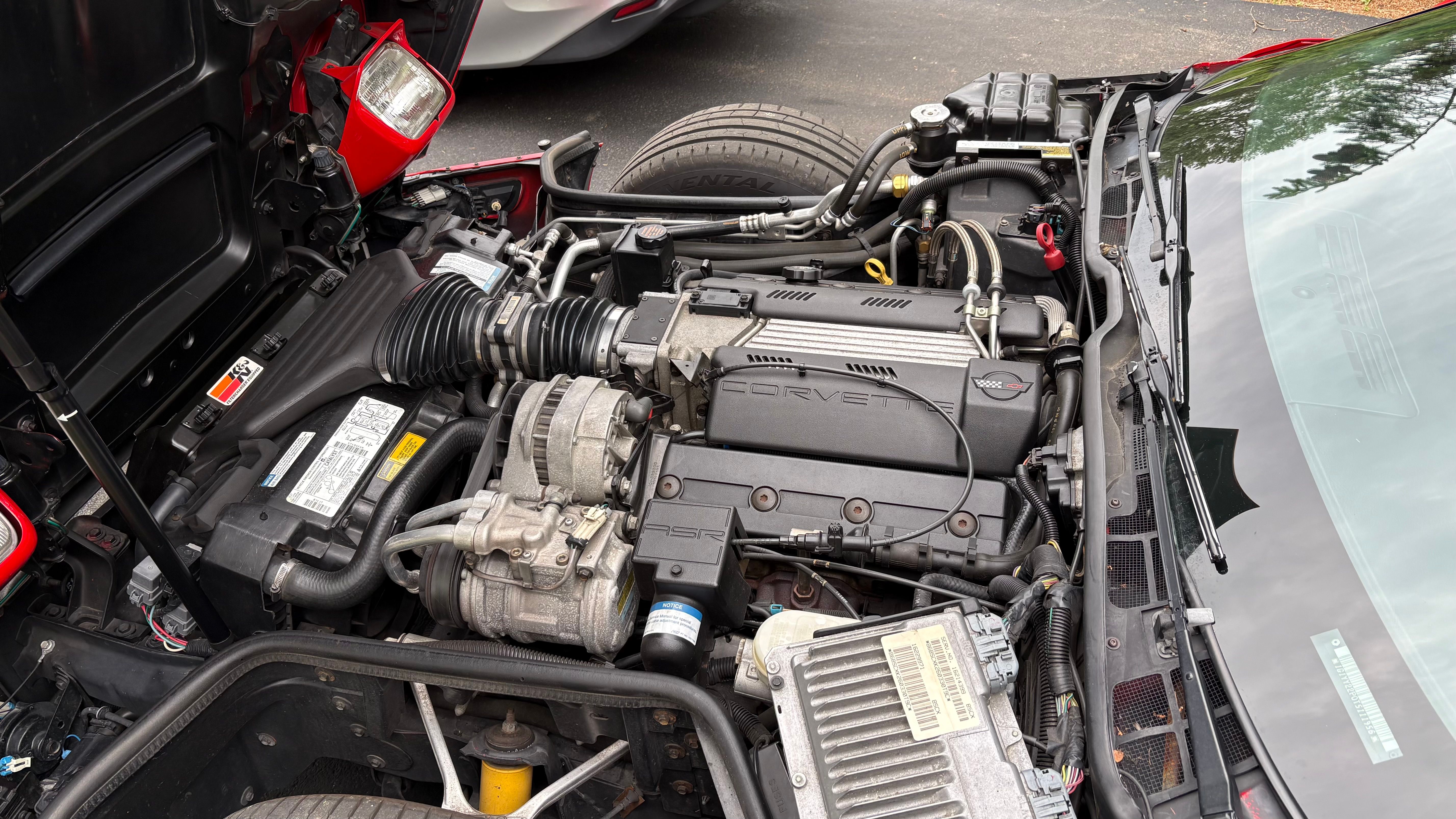 Used 1996 Chevrolet Corvette Coupe RWD image 10