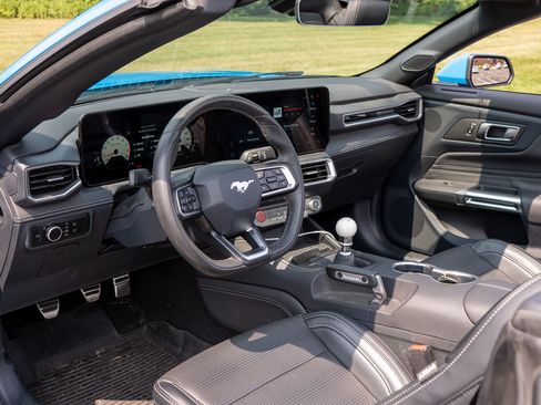 Used 2024 Ford Mustang GT Premium w/ GT Performance Package RWD image 18