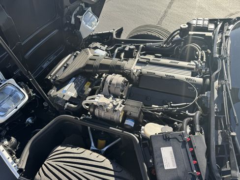 Used 1993 Chevrolet Corvette Convertible RWD image 11