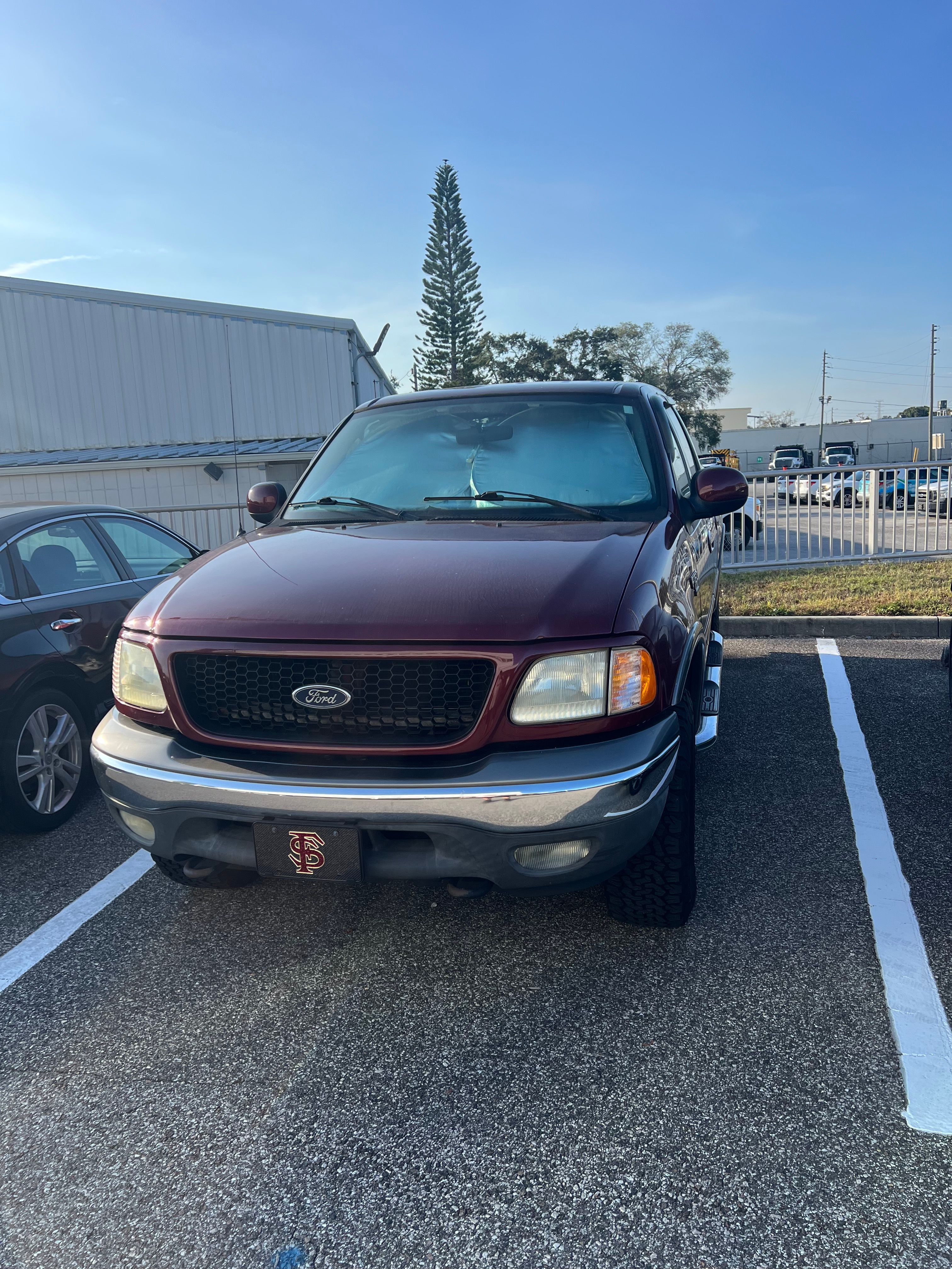 Used 2003 Ford F150 XLT AWD/4WD image 2