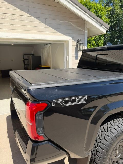 Used 2024 Toyota Tacoma SR5 AWD/4WD image 9