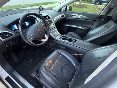 Used 2014 Lincoln MKZ Hybrid FWD image 9
