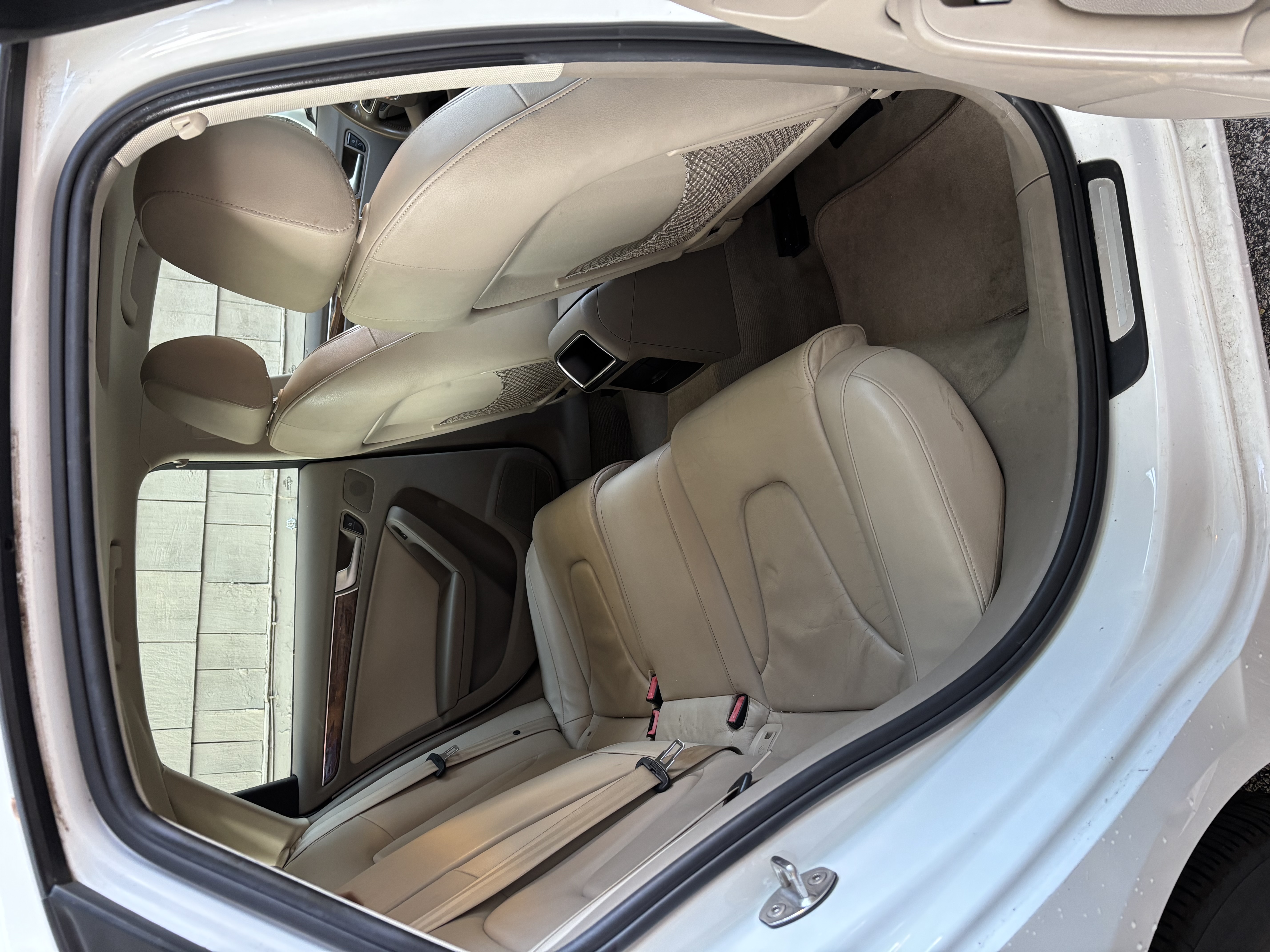 Used 2011 Audi A4 2.0T Premium FWD image 9