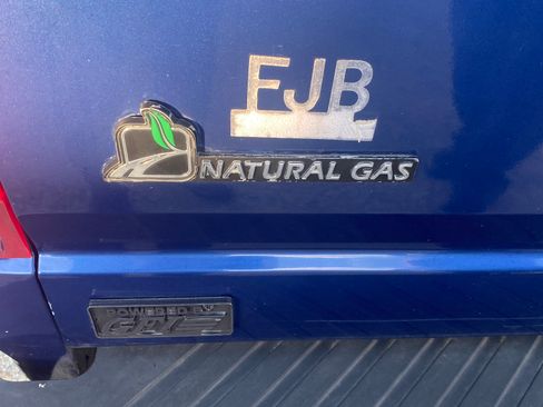 Used 1996 Ford F150 2WD Regular Cab image 2