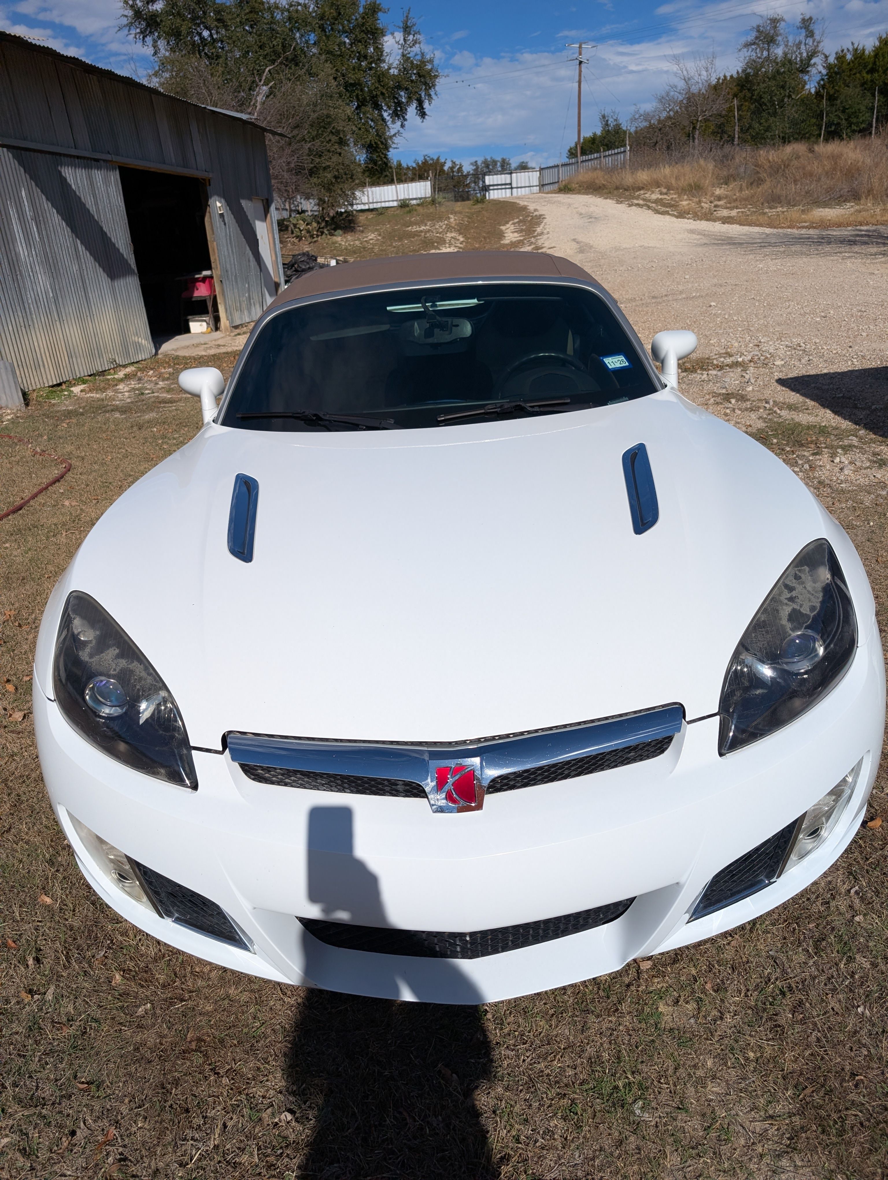 Used 2009 Saturn Sky Red Line RWD image 2