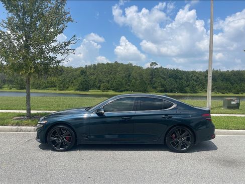 Used 2022 Genesis G70 3.3T image 4