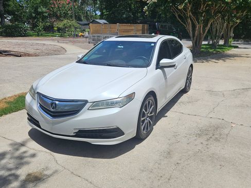 Used 2015 Acura TLX V6 w/ Technology Package FWD image 2